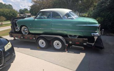 Ford-victoria-1951-green