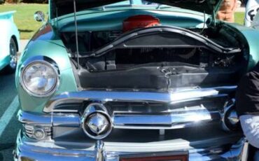 Ford-victoria-1951-green-6