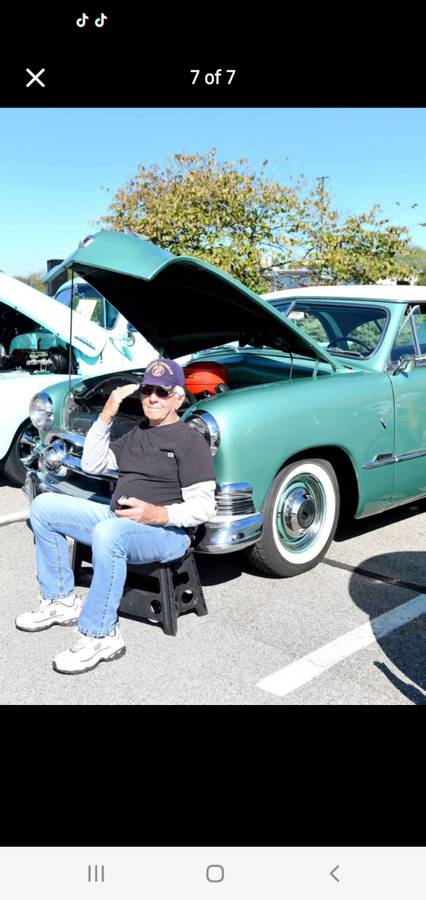 Ford-victoria-1951-green-7