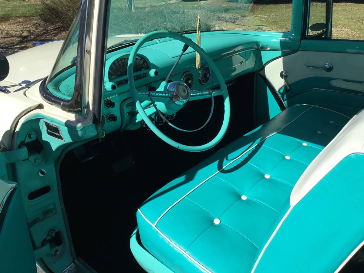 Ford-victoria-1955-custom-2