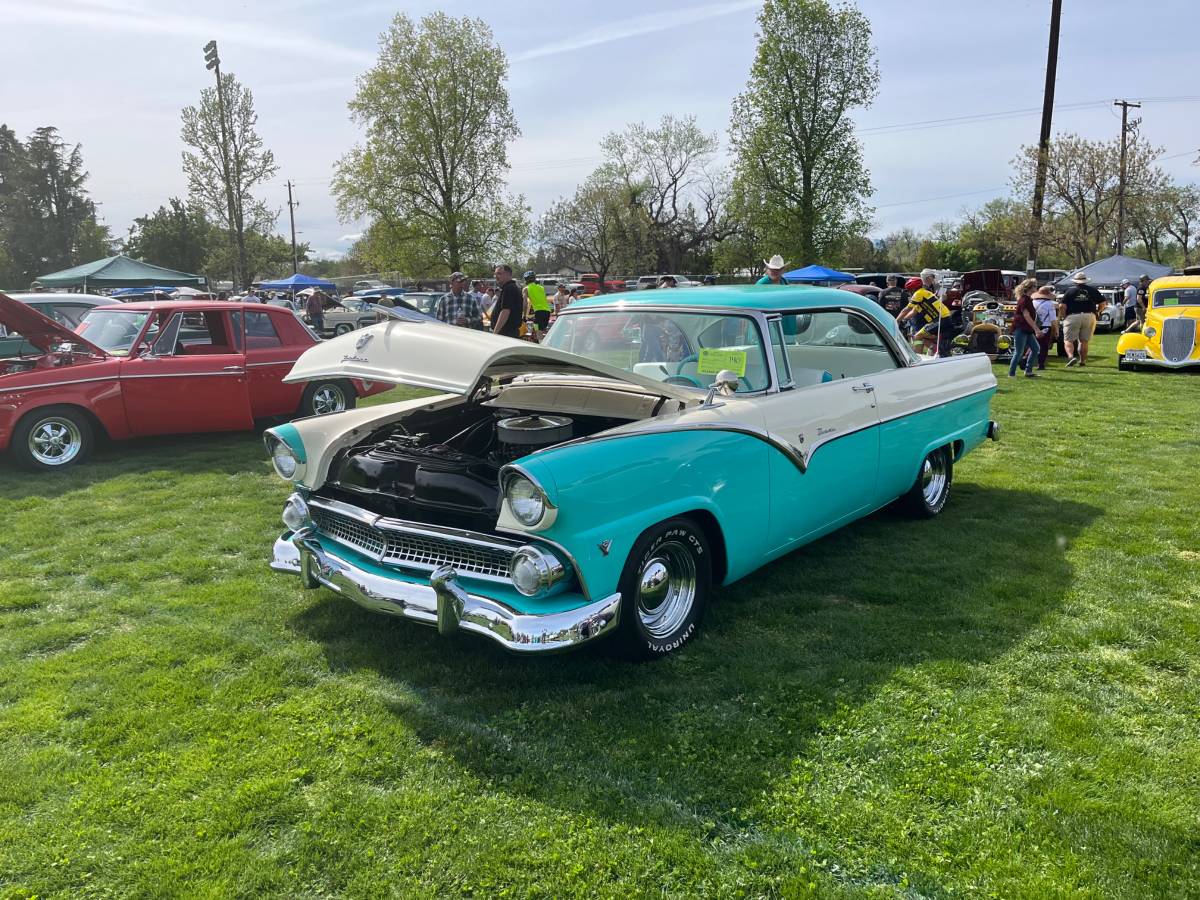 Ford-victoria-1955-custom-7