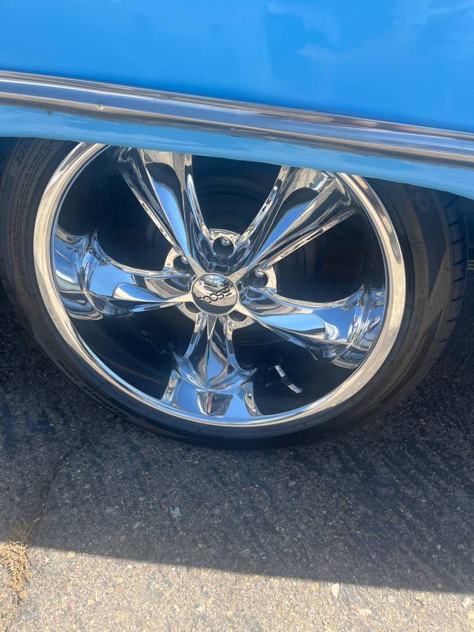 Ford-victoria-shoe-box-1951-blue-3