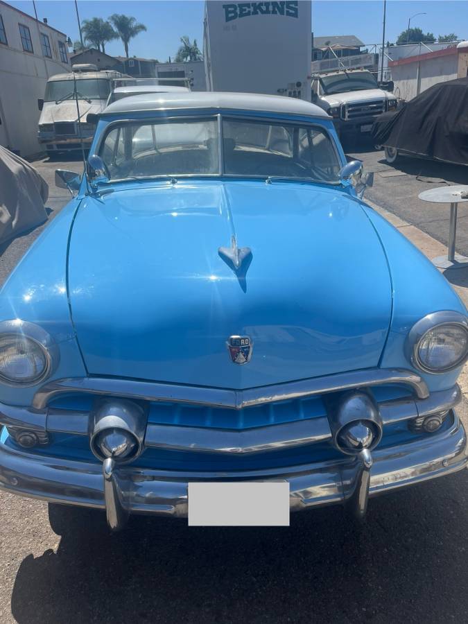 Ford-victoria-shoe-box-1951-blue