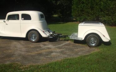 Ford-victoria-vicky-1933-white-1