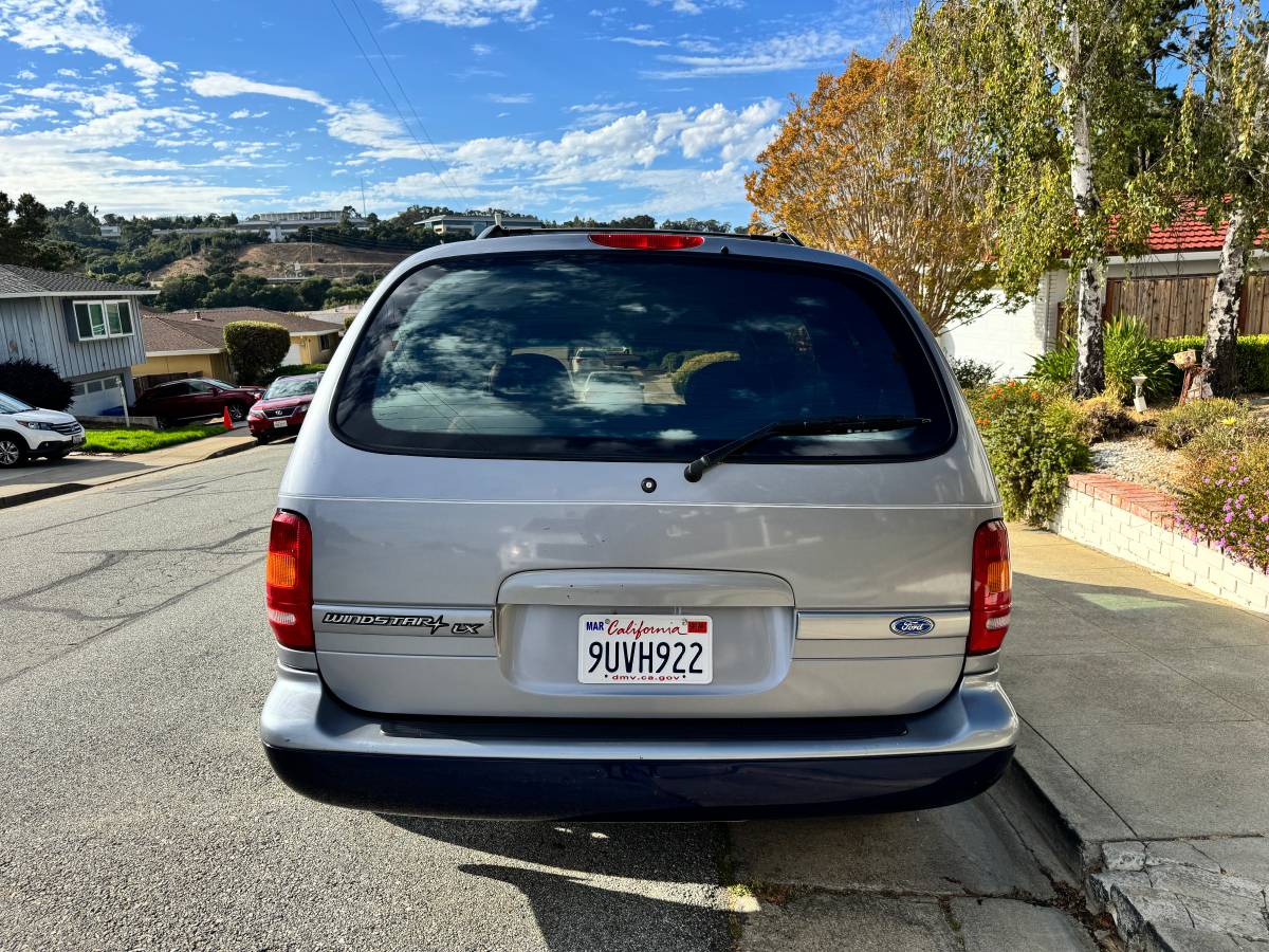 Ford-windstar-1995