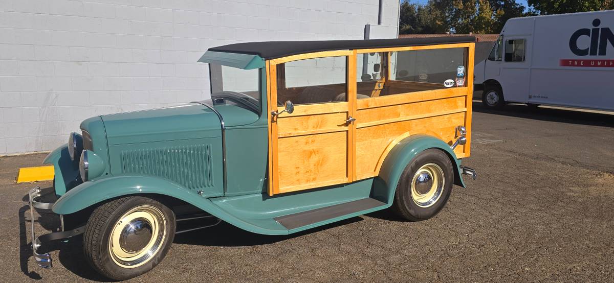 Ford-woody-1932-green-1