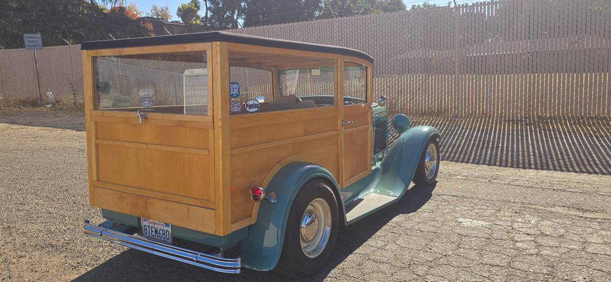 Ford-woody-1932-green-15