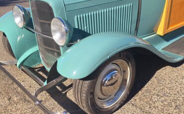Ford-woody-1932-green-16