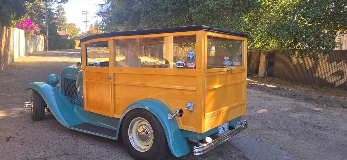 Ford-woody-1932-green-19