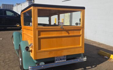 Ford-woody-1932-green-2