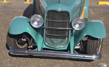 Ford-woody-1932-green-6