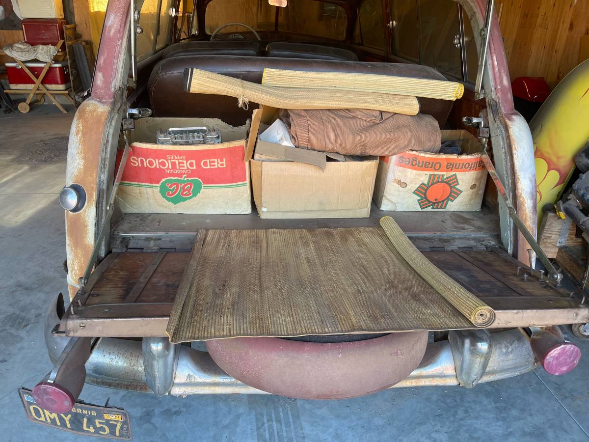 Ford-woody-custom-1949-green-18