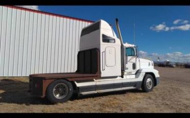 Freightliner-diesel-1993-white-1