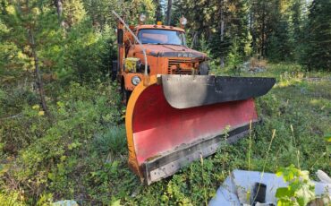 Fwd-all-wheel-drive-plowsander-diesel-1952-orange-1