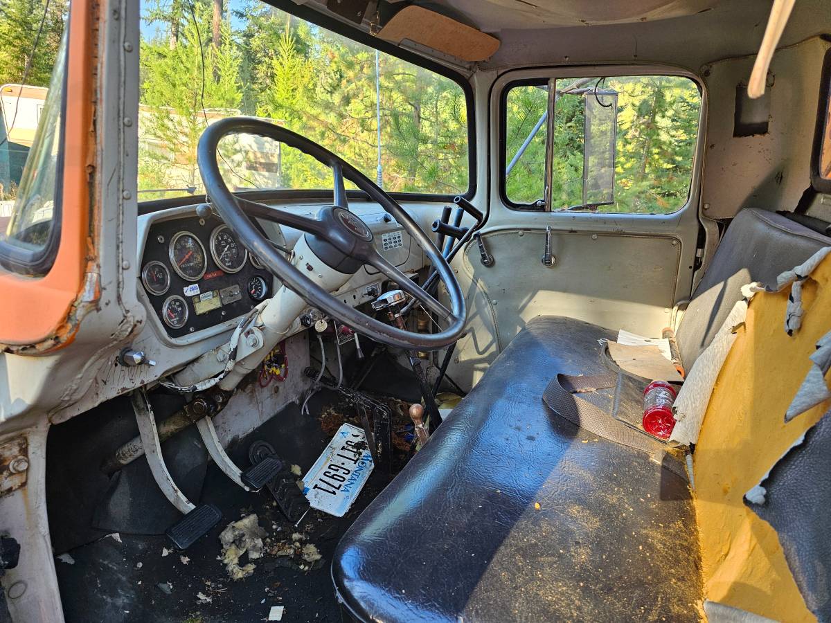 Fwd-all-wheel-drive-plowsander-diesel-1952-orange-3