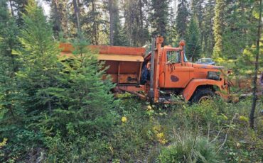Fwd-all-wheel-drive-plowsander-diesel-1952-orange-6