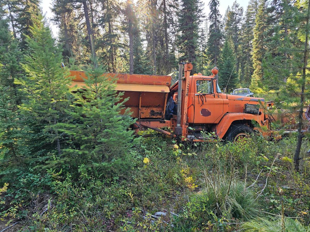 Fwd-all-wheel-drive-plowsander-diesel-1952-orange-6