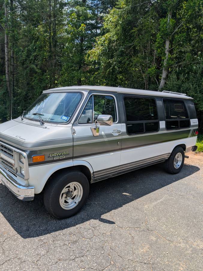 G-20-van-1990-custom-2