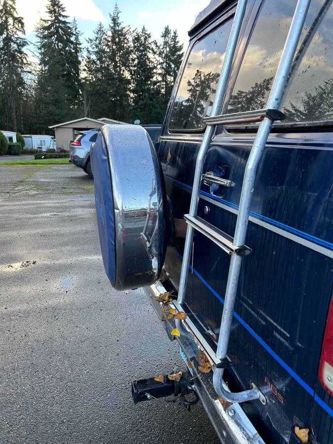 G20-van-1995-blue-1