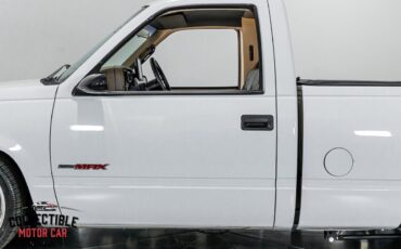 GMC-C1500-1996-Pickup-Truck-28