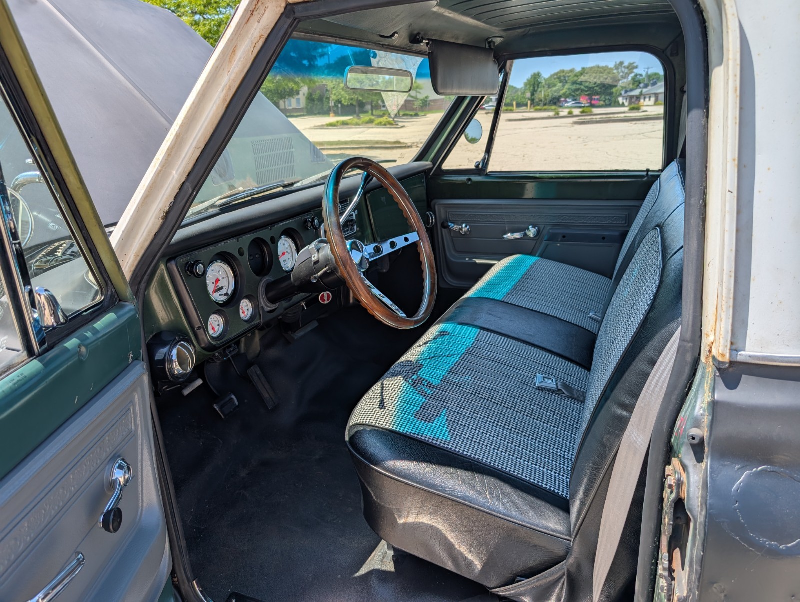 GMC-C15C1500-Pickup-1972-Crew-Cab-Pickup-10