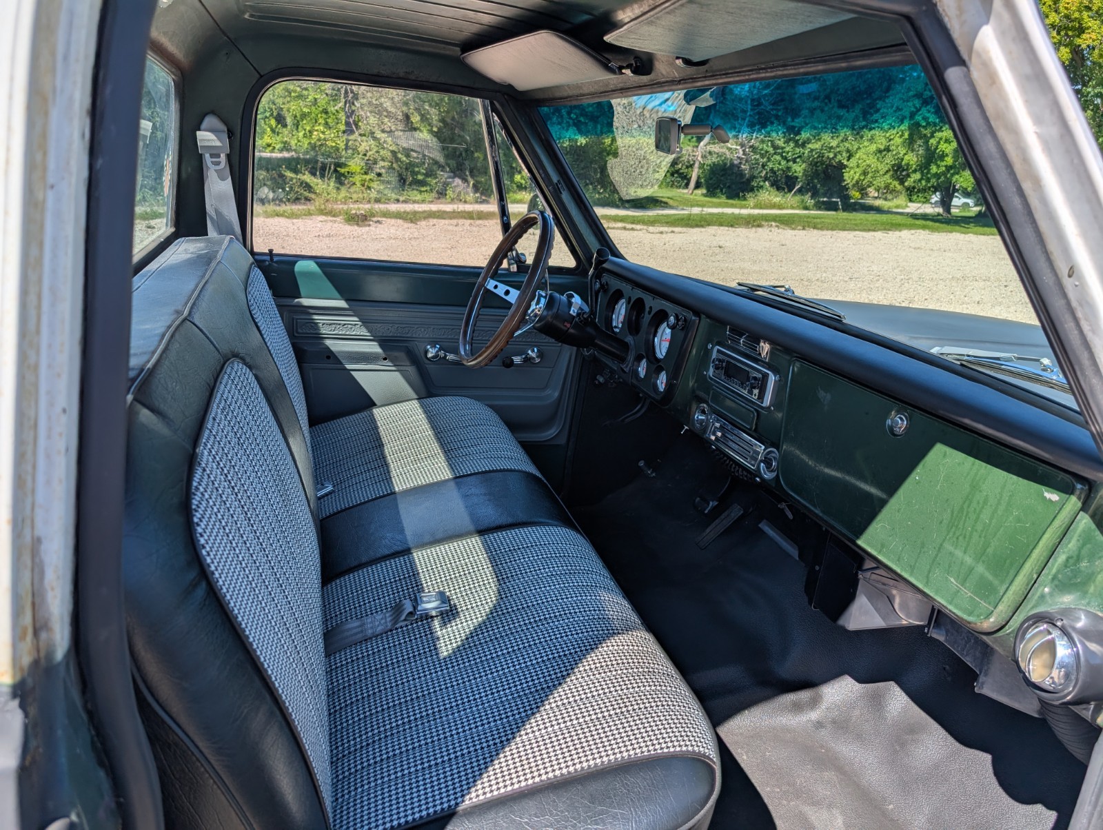 GMC-C15C1500-Pickup-1972-Crew-Cab-Pickup-17