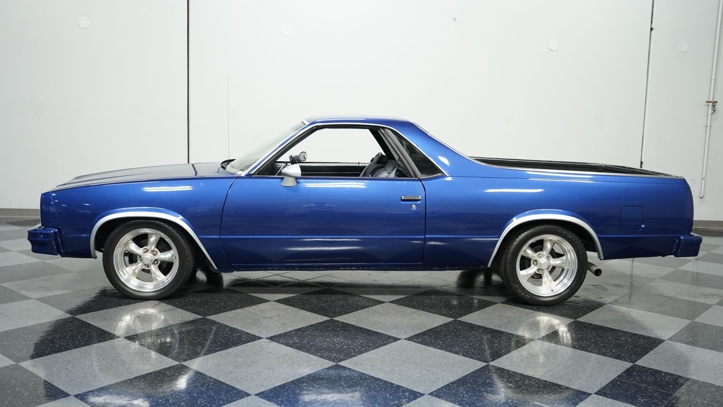 GMC-Caballero-1983-Pickup-Truck-2