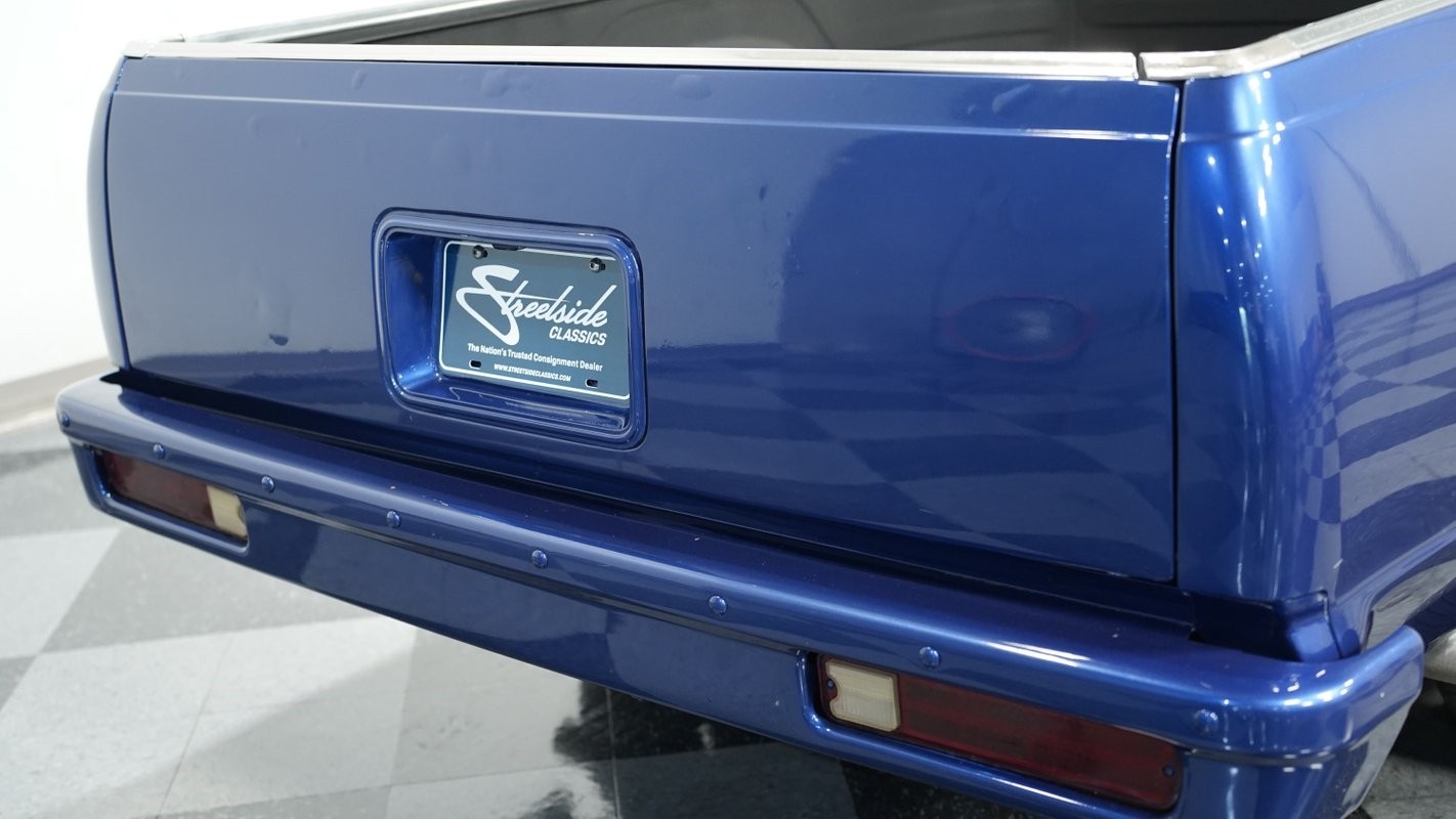 GMC-Caballero-1983-Pickup-Truck-21