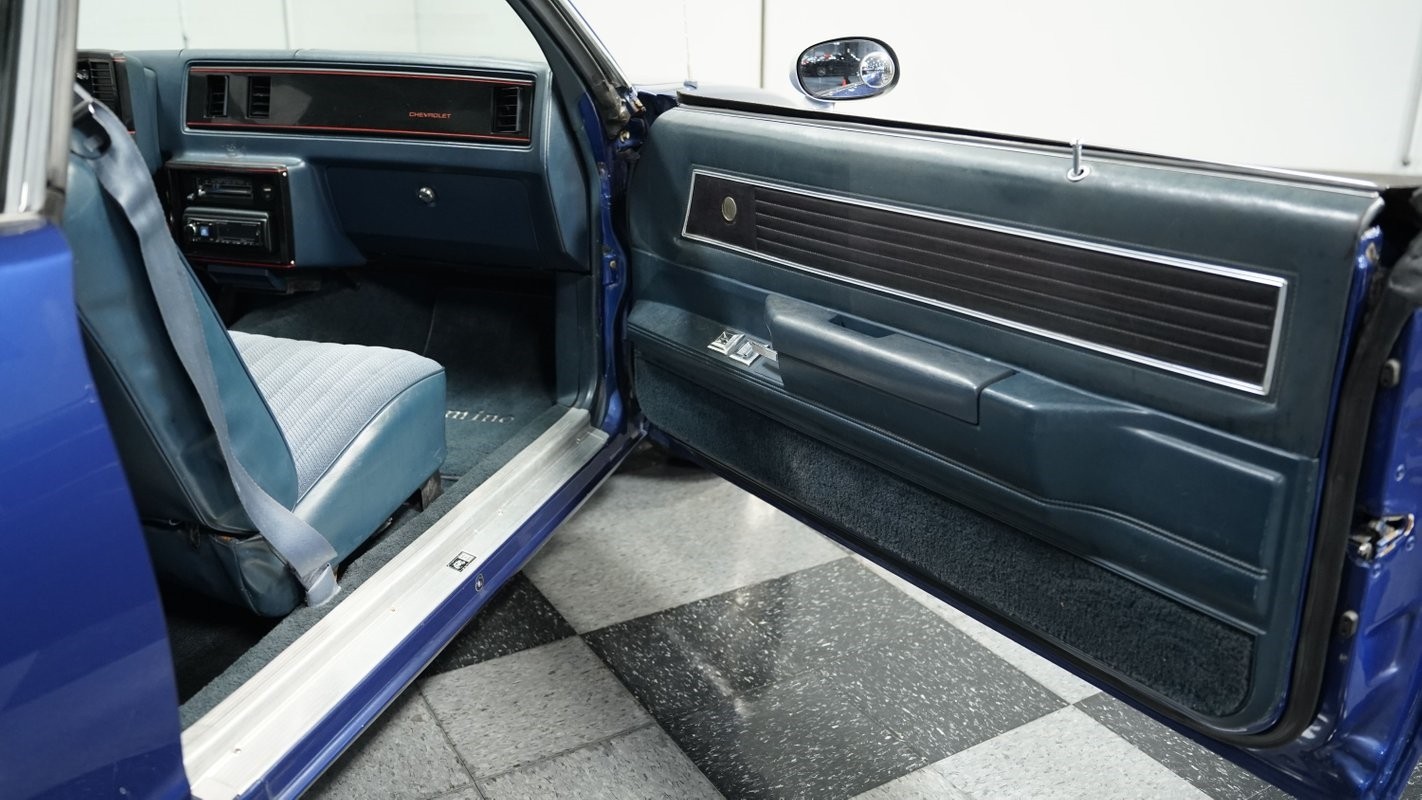 GMC-Caballero-1983-Pickup-Truck-38