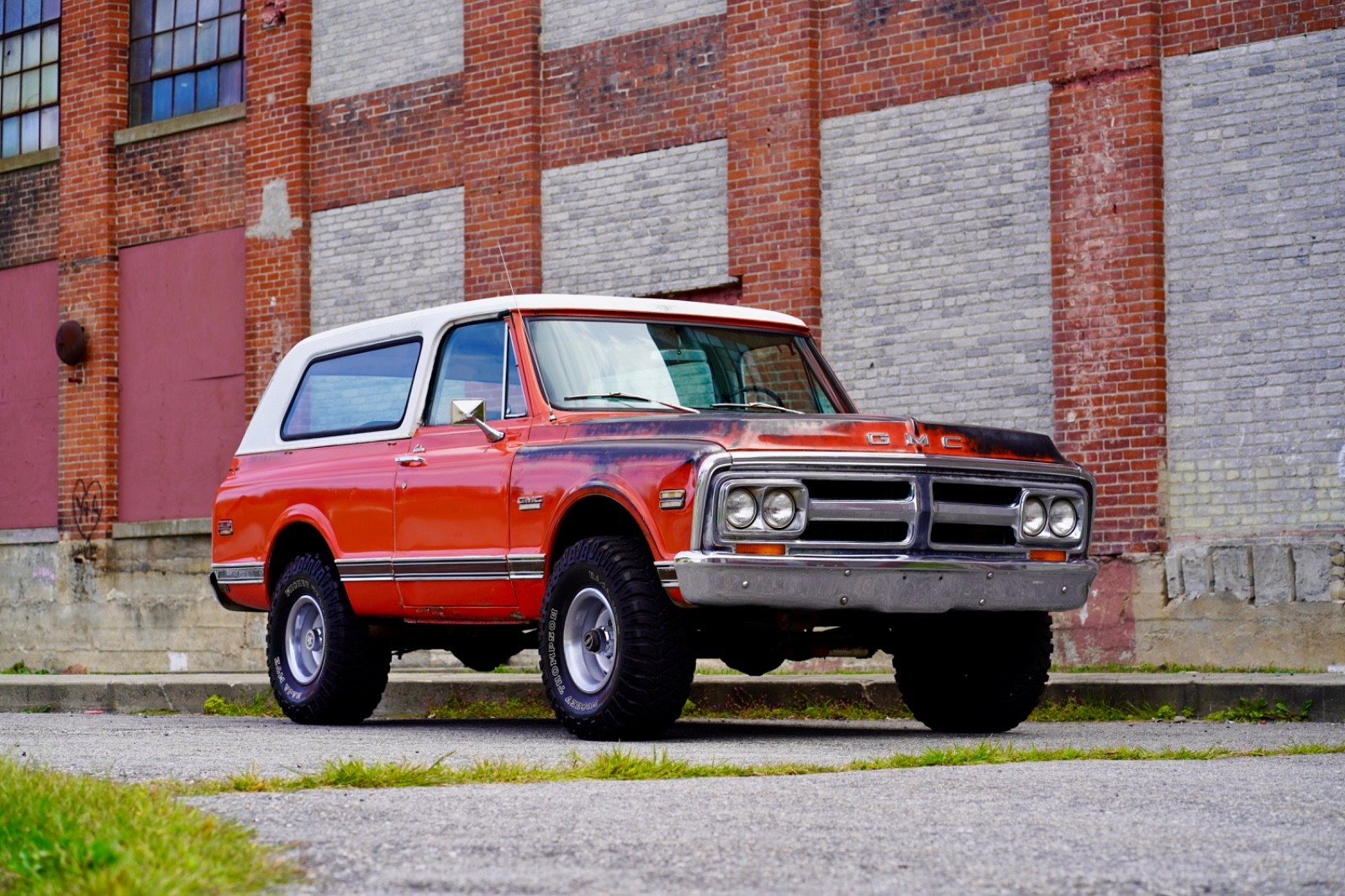 GMC-Jimmy-1971-3