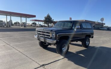 GMC-Jimmy-1975-SUV-10