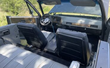 GMC-Jimmy-1975-SUV-7