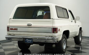 GMC-Jimmy-1986-SUV-11