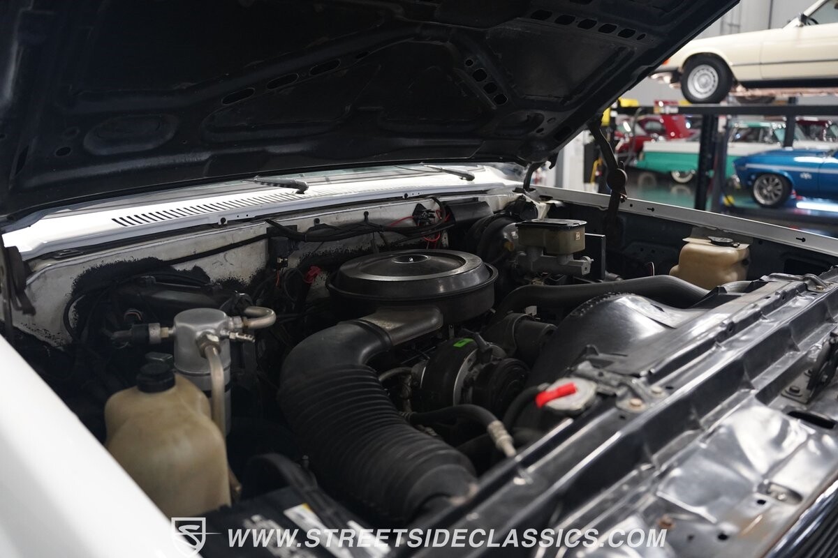 GMC-Jimmy-1991-SUV-36