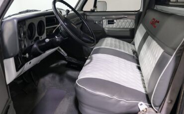 GMC-K15-1985-Pickup-Truck-13