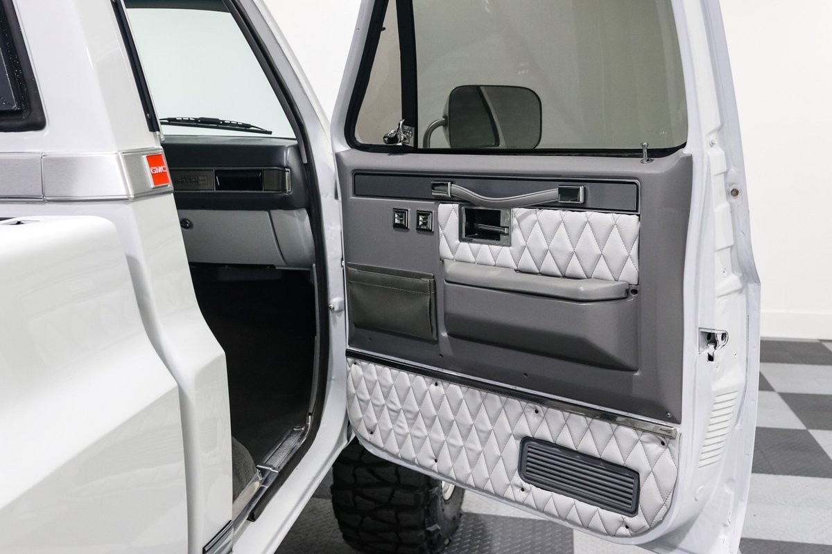 GMC-K15-1985-Pickup-Truck-14