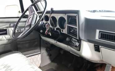 GMC-K15-1985-Pickup-Truck-18