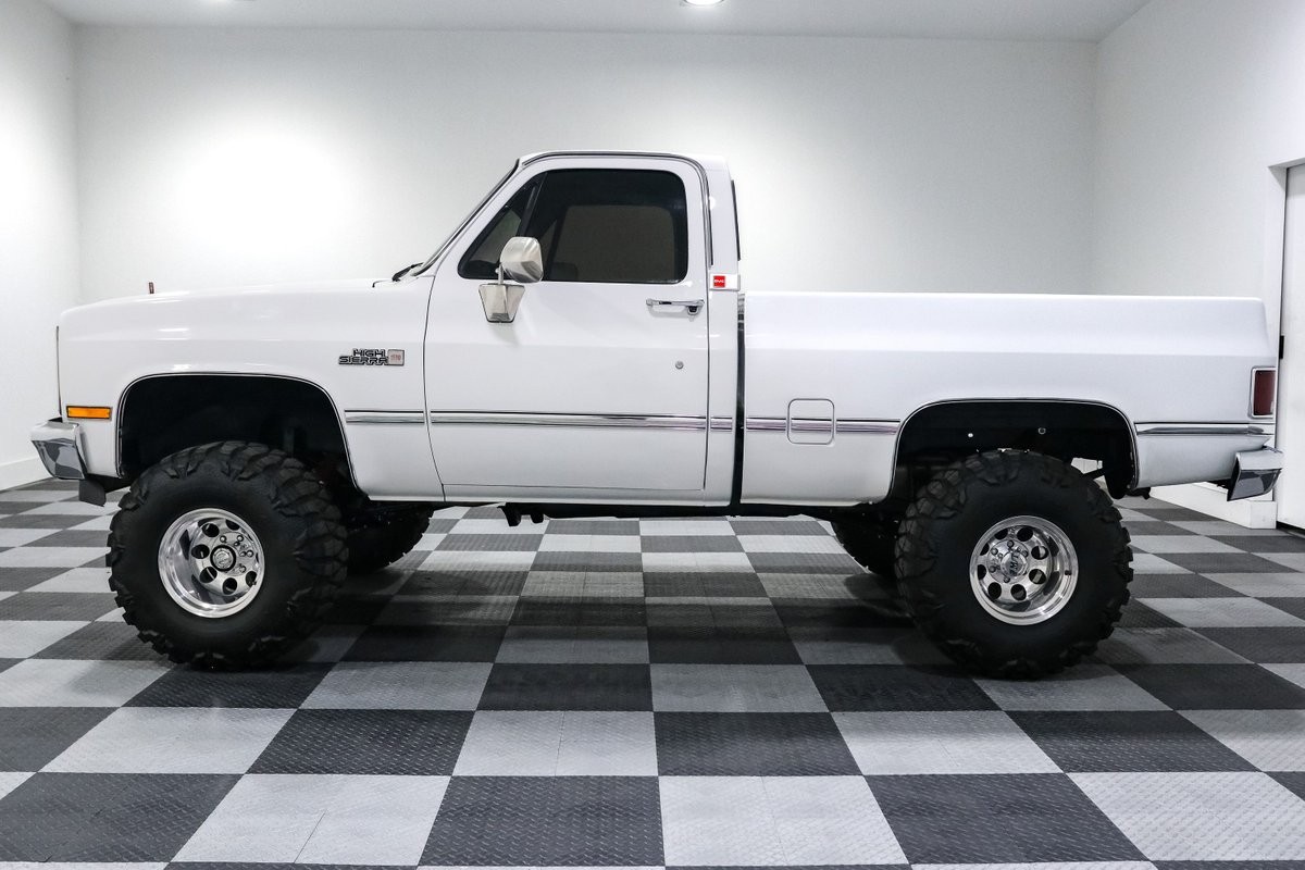 GMC-K15-1985-Pickup-Truck-3