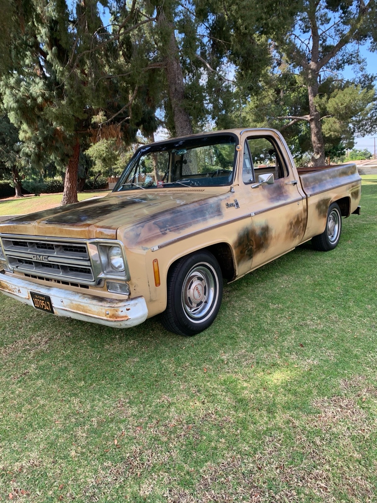 GMC-Pickup-1976-1