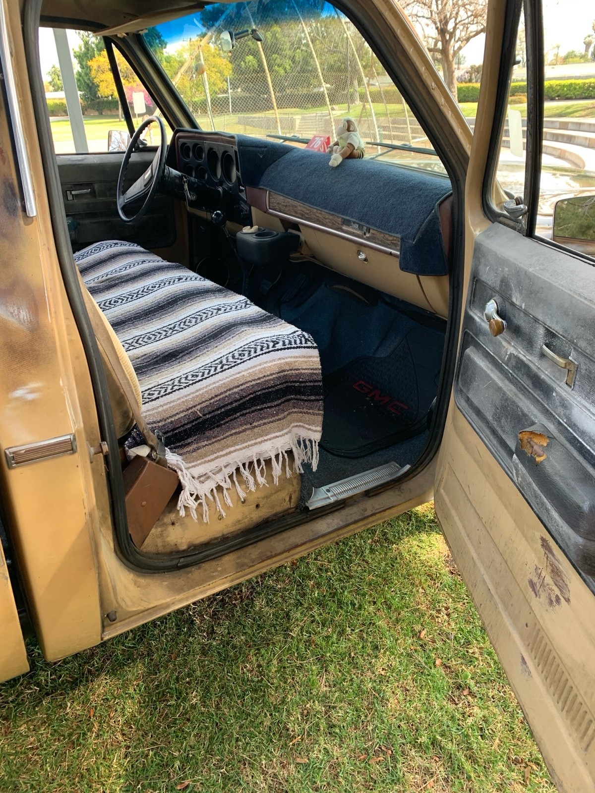 GMC-Pickup-1976-11