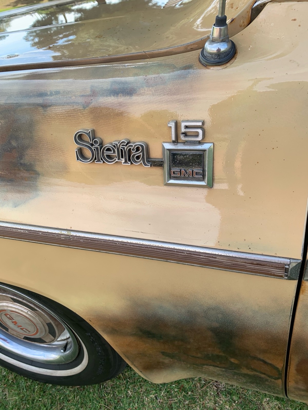 GMC-Pickup-1976-16