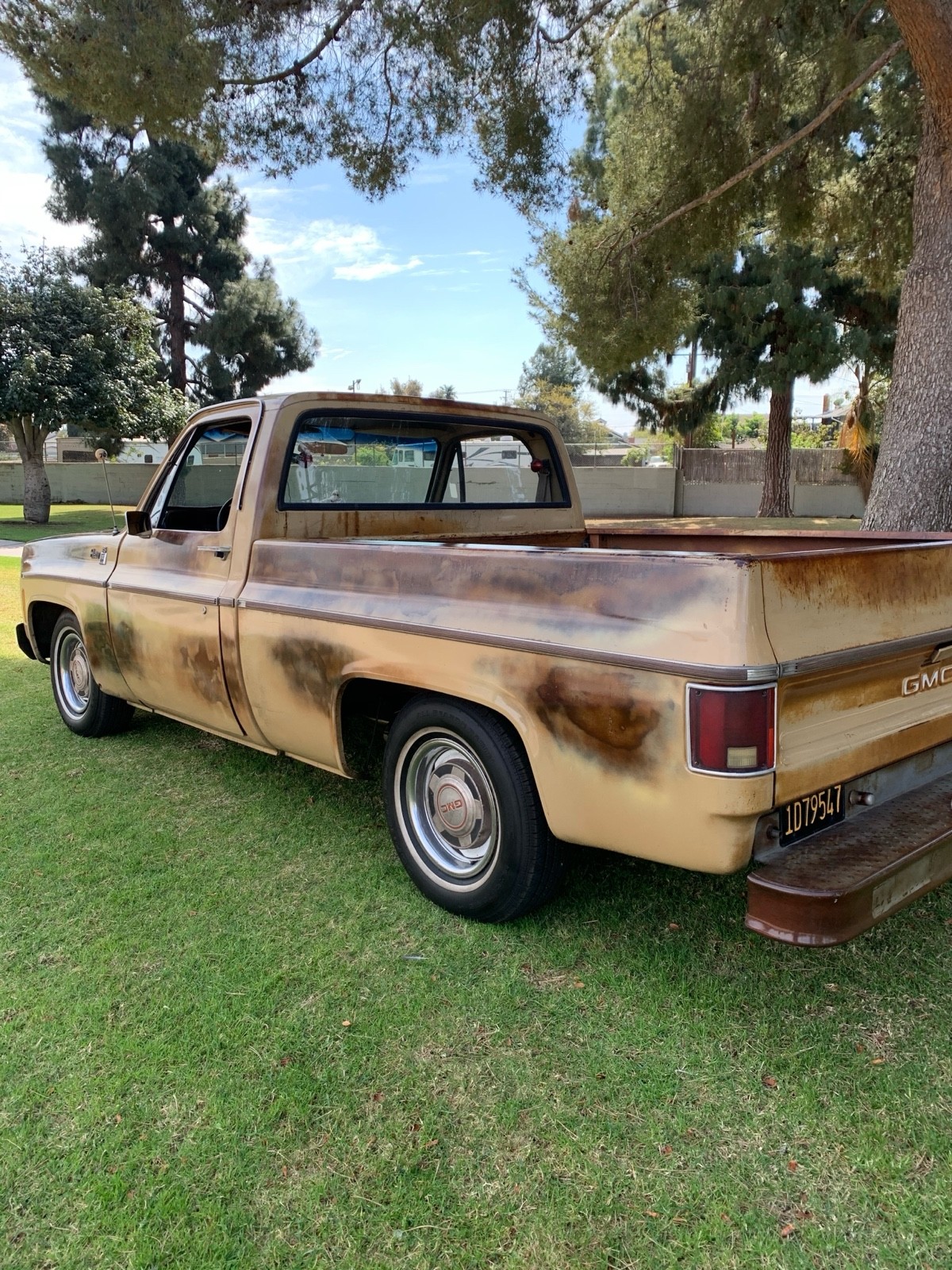 GMC-Pickup-1976-4