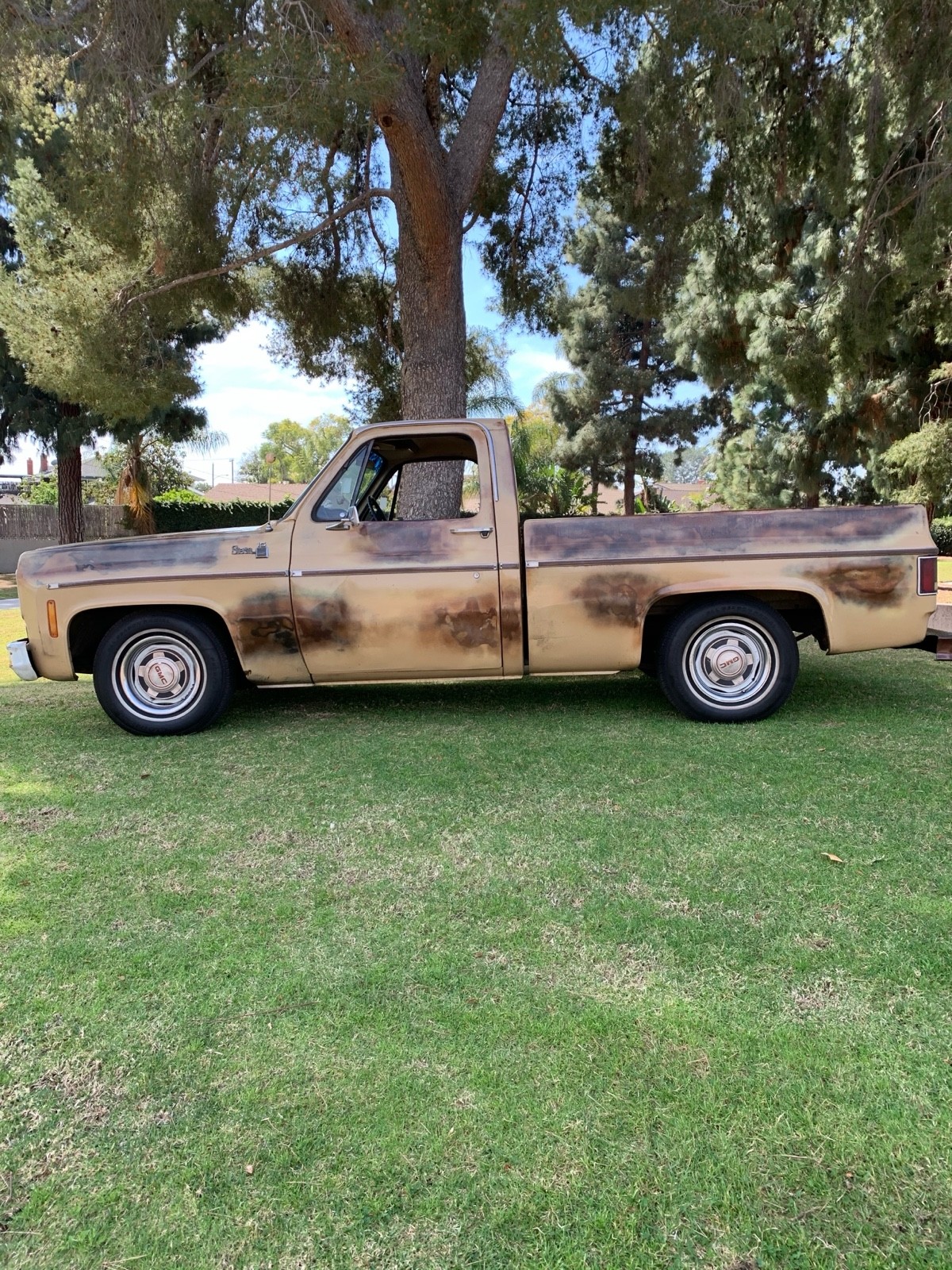 GMC-Pickup-1976-7