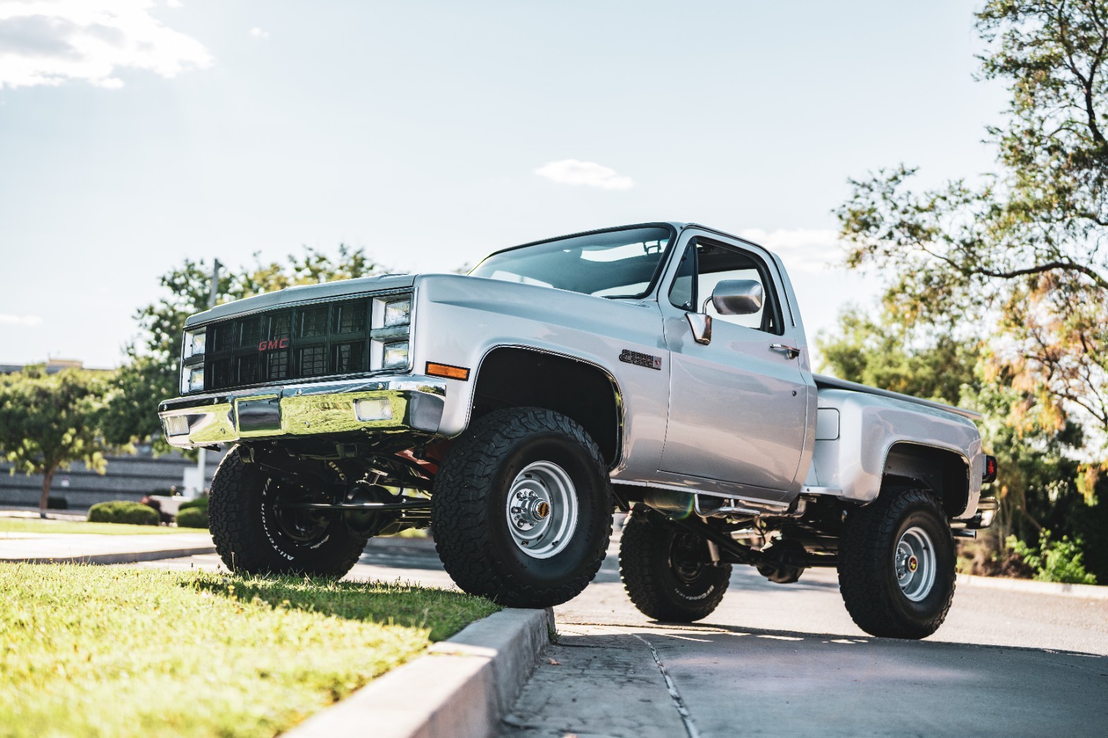 GMC-Sierra-1500-1982-Stepside-12