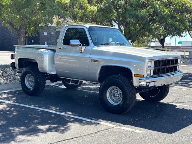 GMC-Sierra-1500-1982-Stepside-17