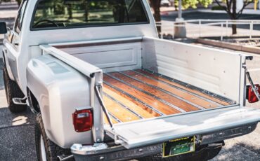 GMC-Sierra-1500-1982-Stepside-23