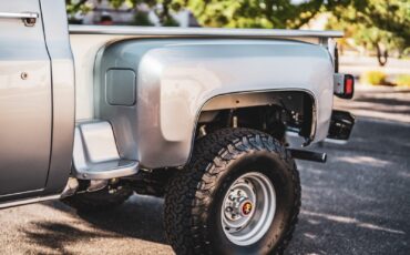GMC-Sierra-1500-1982-Stepside-4