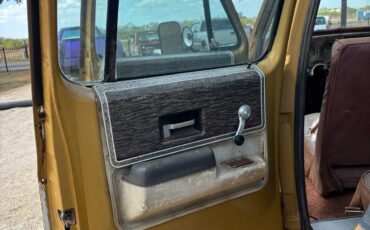 GMC-Sierra-1976-18
