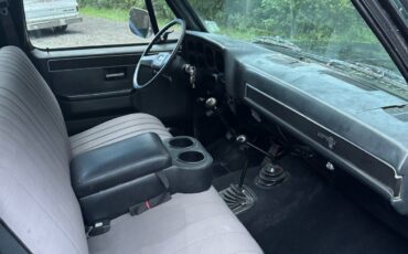 GMC-Sierra-3500-1986-18