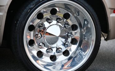 GMC-Sierra-3500-1992-Pickup-Truck-10